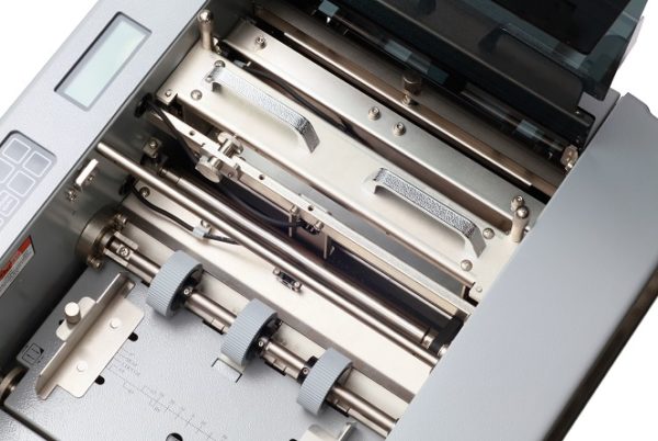 Duplo CC-229 Card Cutter