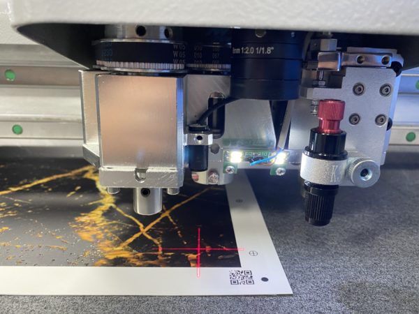 Duplo DPC‑600 PKG Digital Die Cutter