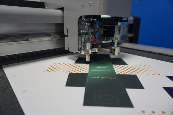 Duplo DPC-400 Digital Die Cutter